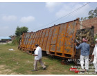 Damaged TATA, UP-21CT-5211 