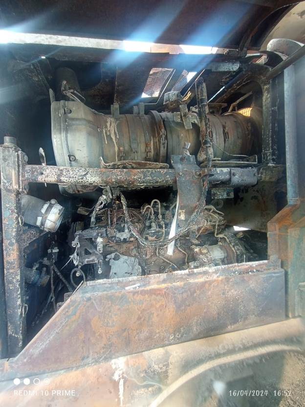 Fire Damaged Wheel Loader - 01 weight -approx. 18300 kg at Vendodu AP